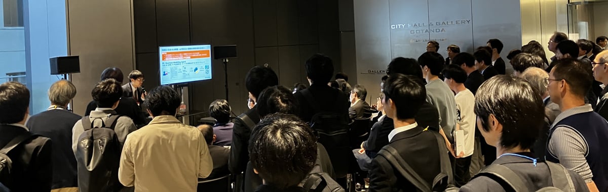 ロビーでのミニプレゼンテーション